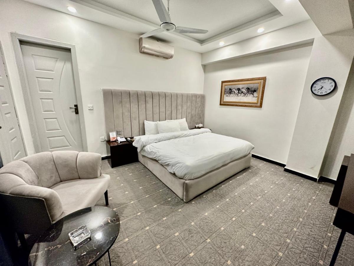 Mudan Hotel And Suite Islamabad Eksteriør billede